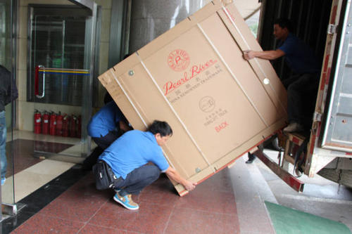 石狮钢琴贵重工艺品无忧运